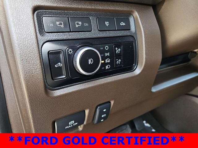 Vehicle image 29 of 32