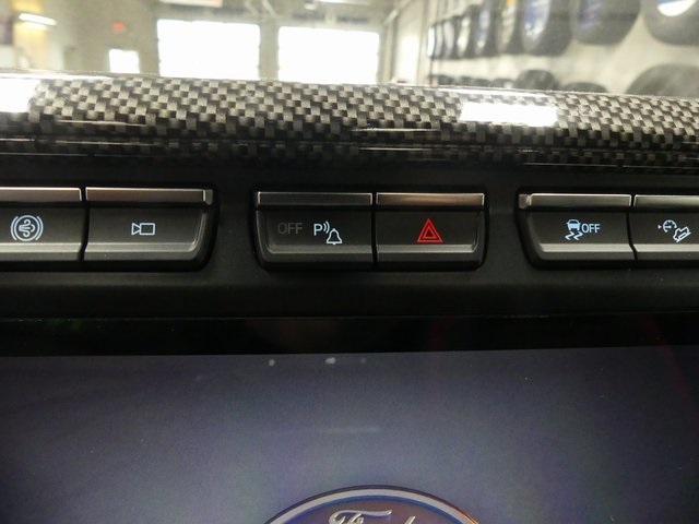 2023 Ford F-250 Lariat Image 23 of 40