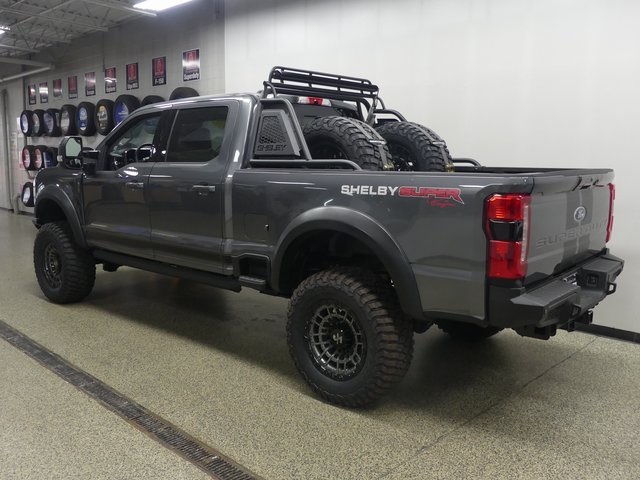 2023 Ford F-250 Lariat Image 3 of 40