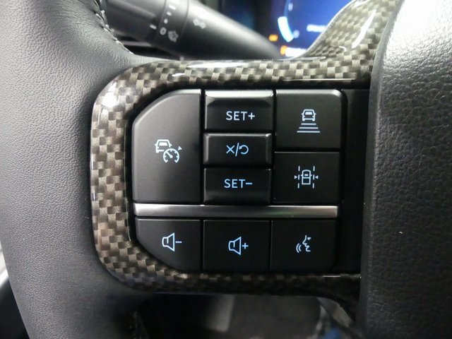 2023 Ford F-250 Lariat Image 35 of 40