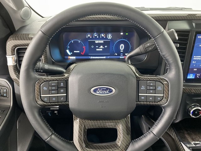 Vehicle image 21 of 41