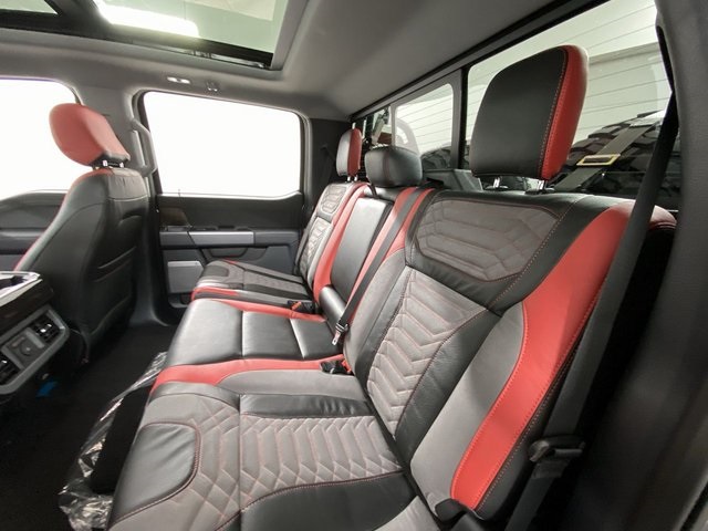 Vehicle image 34 of 41