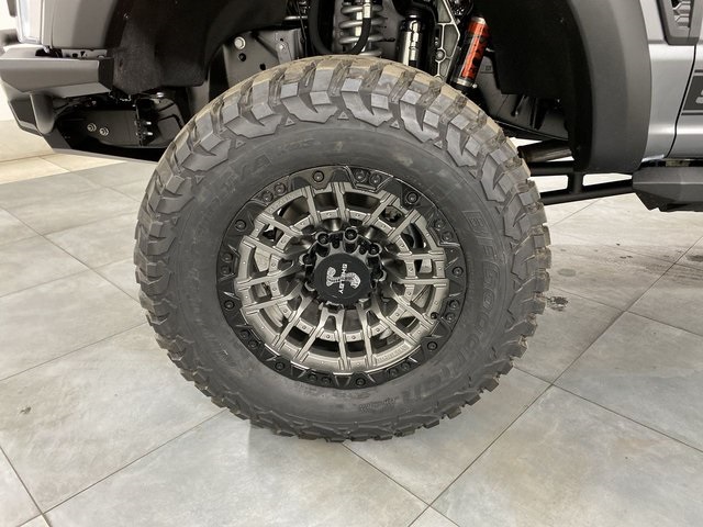Vehicle image 36 of 41