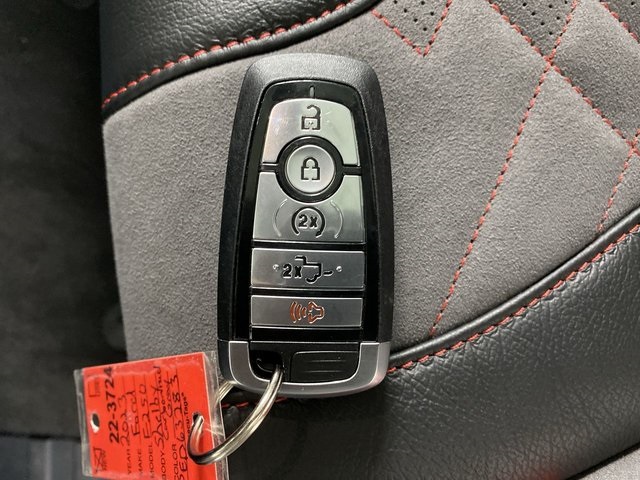 Vehicle image 40 of 41