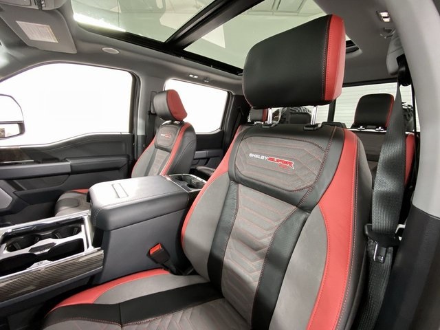 Vehicle image 18 of 41