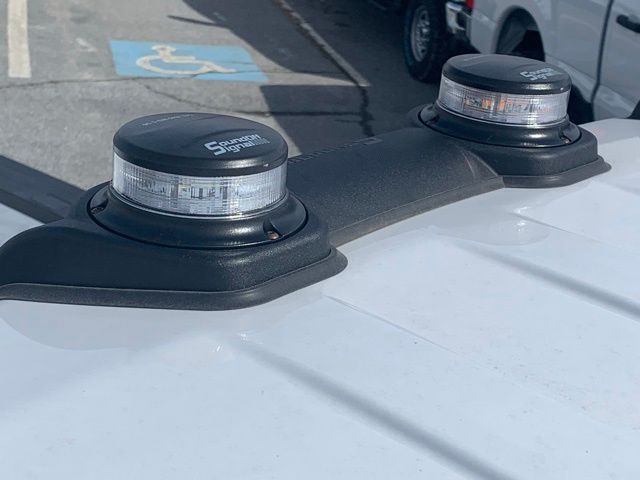 Vehicle image 29 of 34