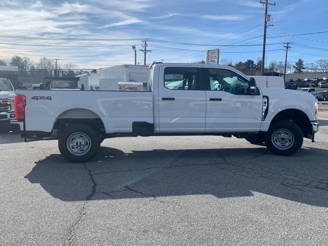 Vehicle image 6 of 34