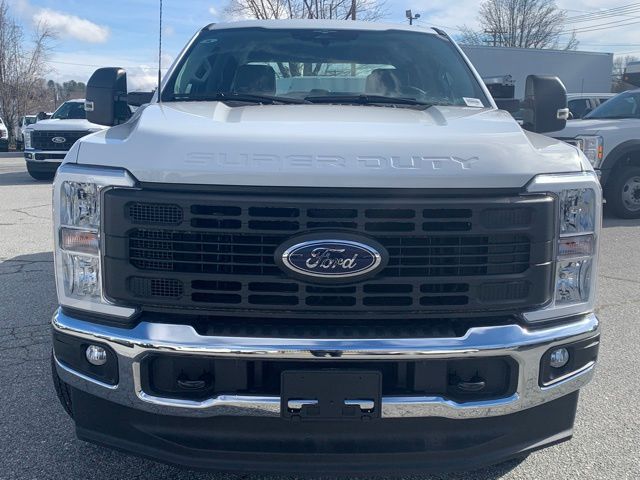 Vehicle image 8 of 34