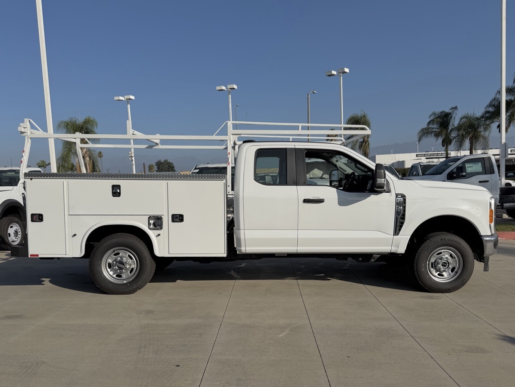 2023 Ford F-250 XL Image 5 of 26