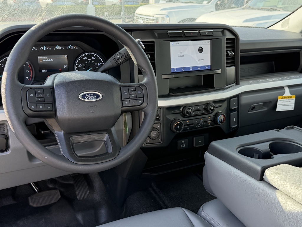 2023 Ford F-250 XL Image 16 of 26