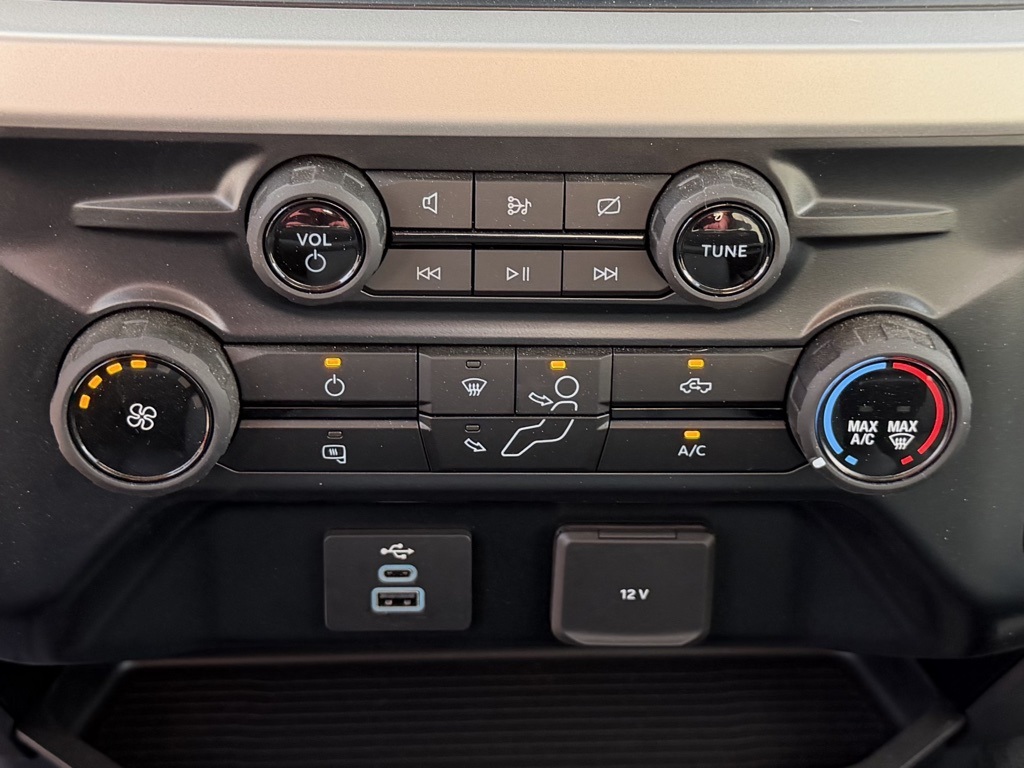 2023 Ford F-250 XL Image 24 of 26