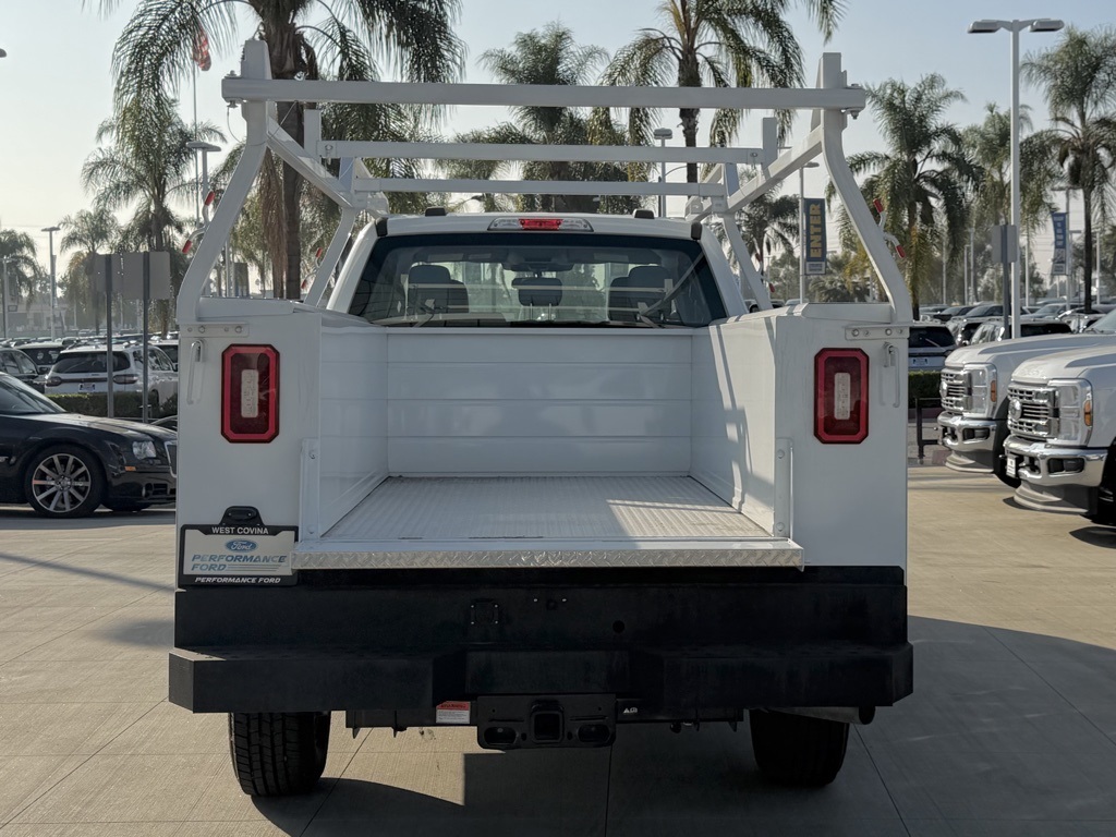 2023 Ford F-250 XL Image 10 of 26