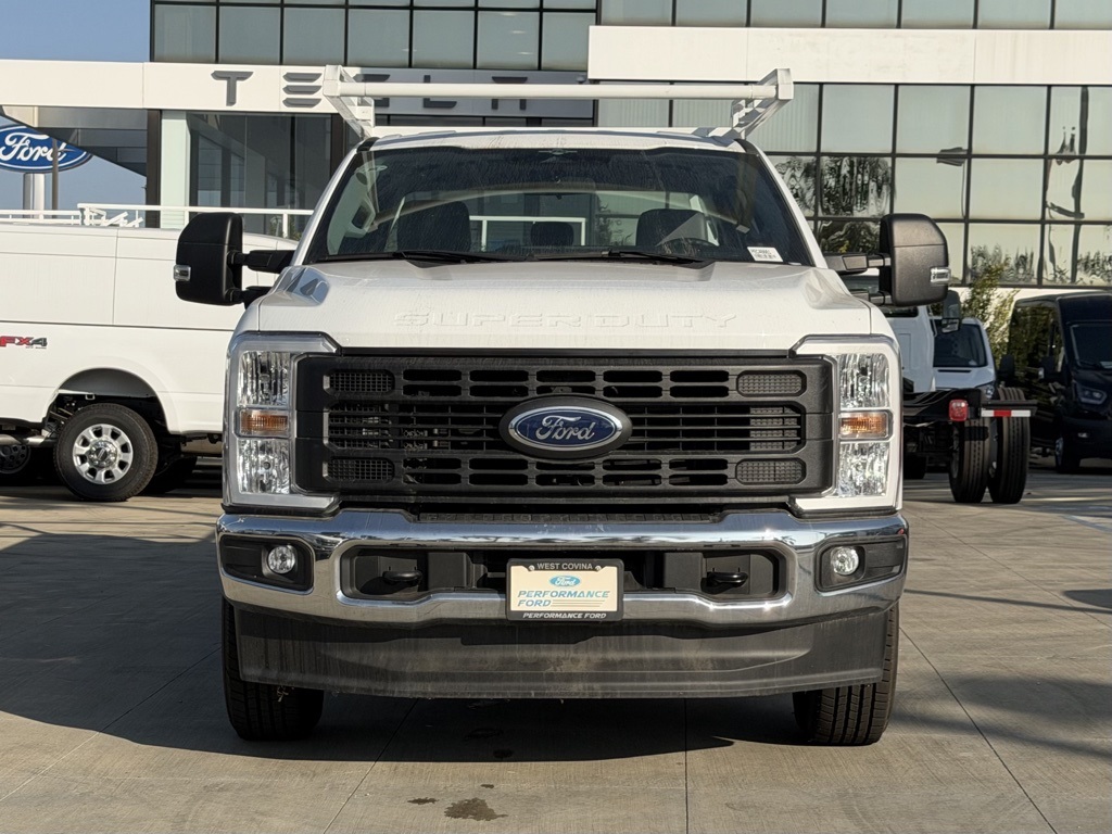 2023 Ford F-250 XL Image 3 of 26