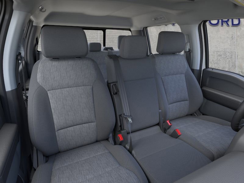 Vehicle image 11 of 22