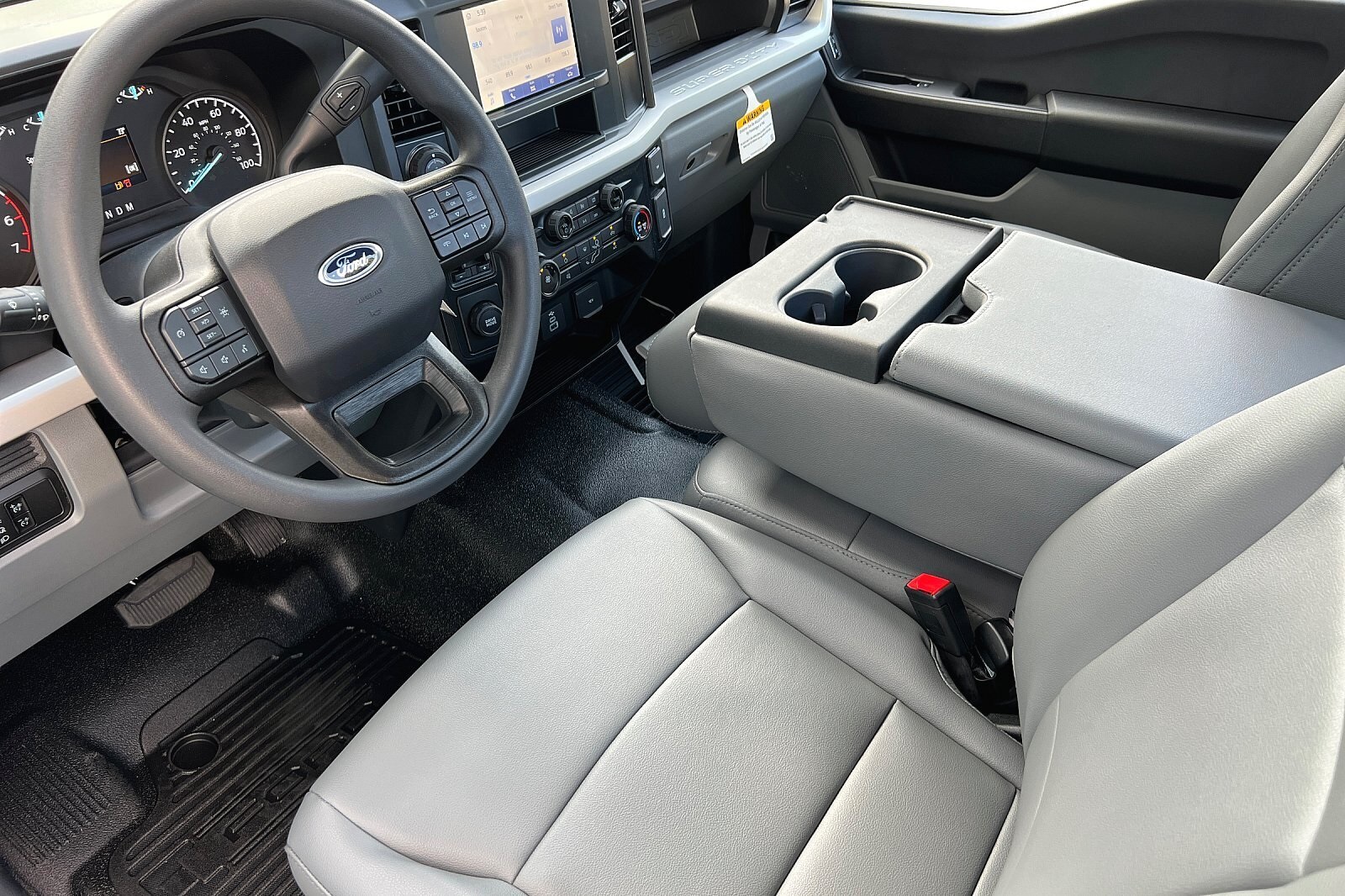 2023 Ford F-250 XL Image 10 of 25