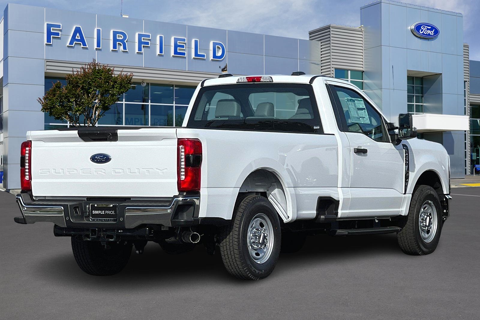 2023 Ford F-250 XL Image 5 of 25