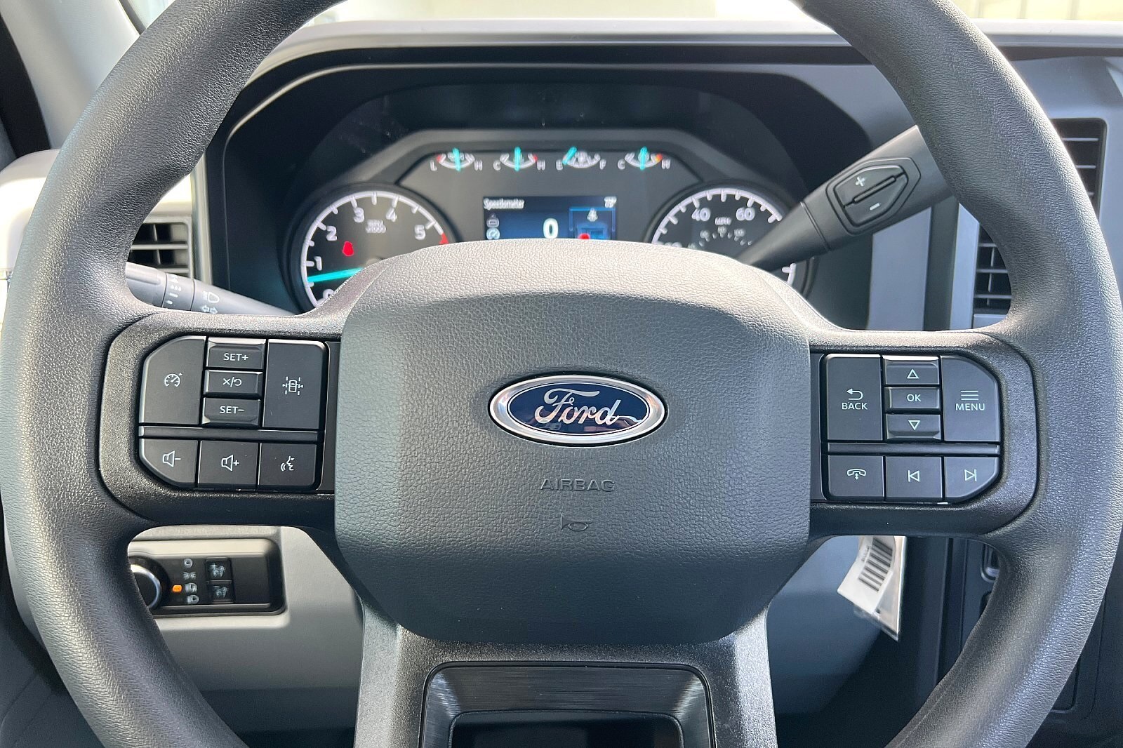 2023 Ford F-250 XL Image 20 of 25