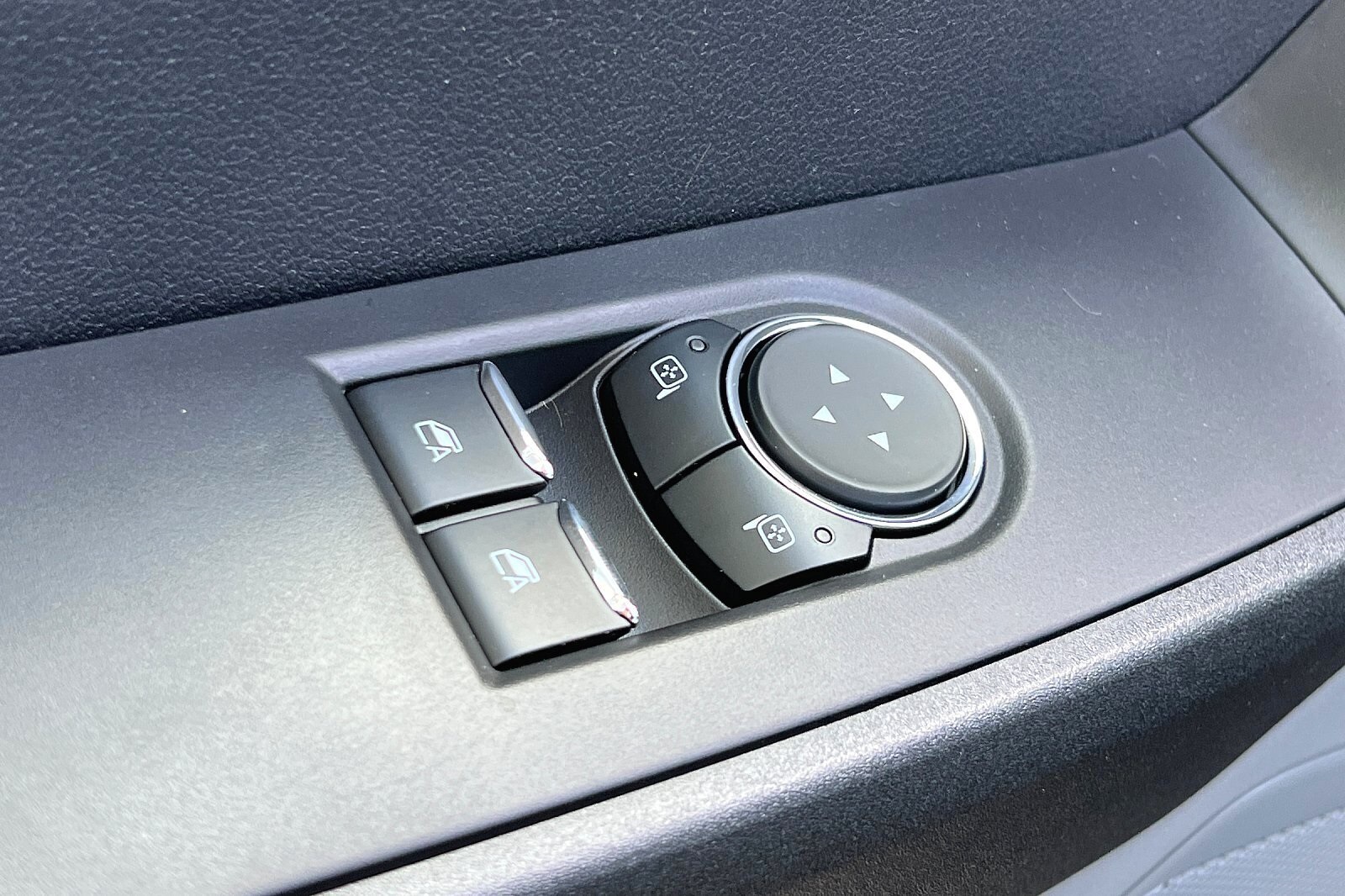 2023 Ford F-250 XL Image 13 of 25