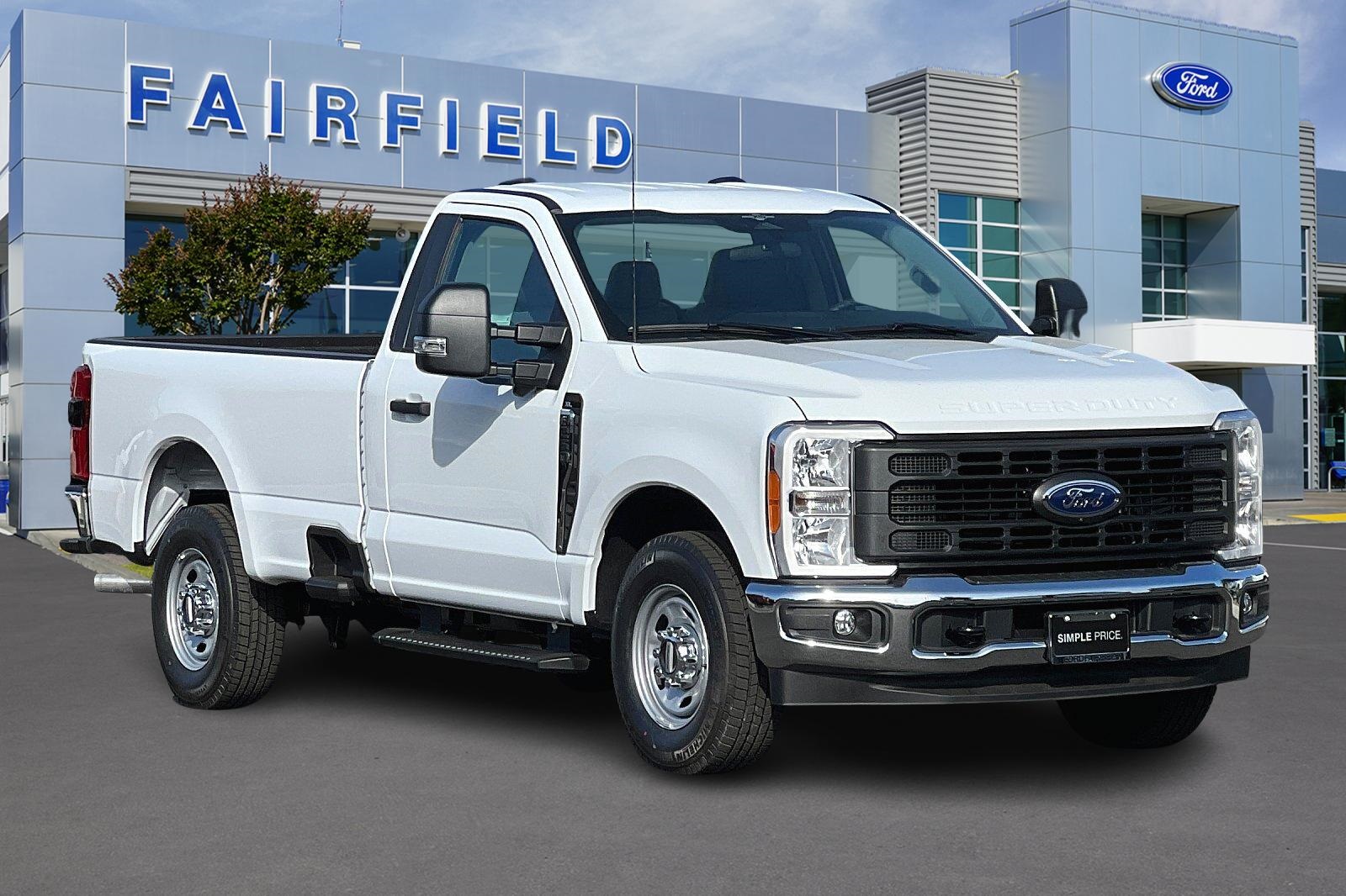 2023 Ford F-250 XL Image 3 of 25