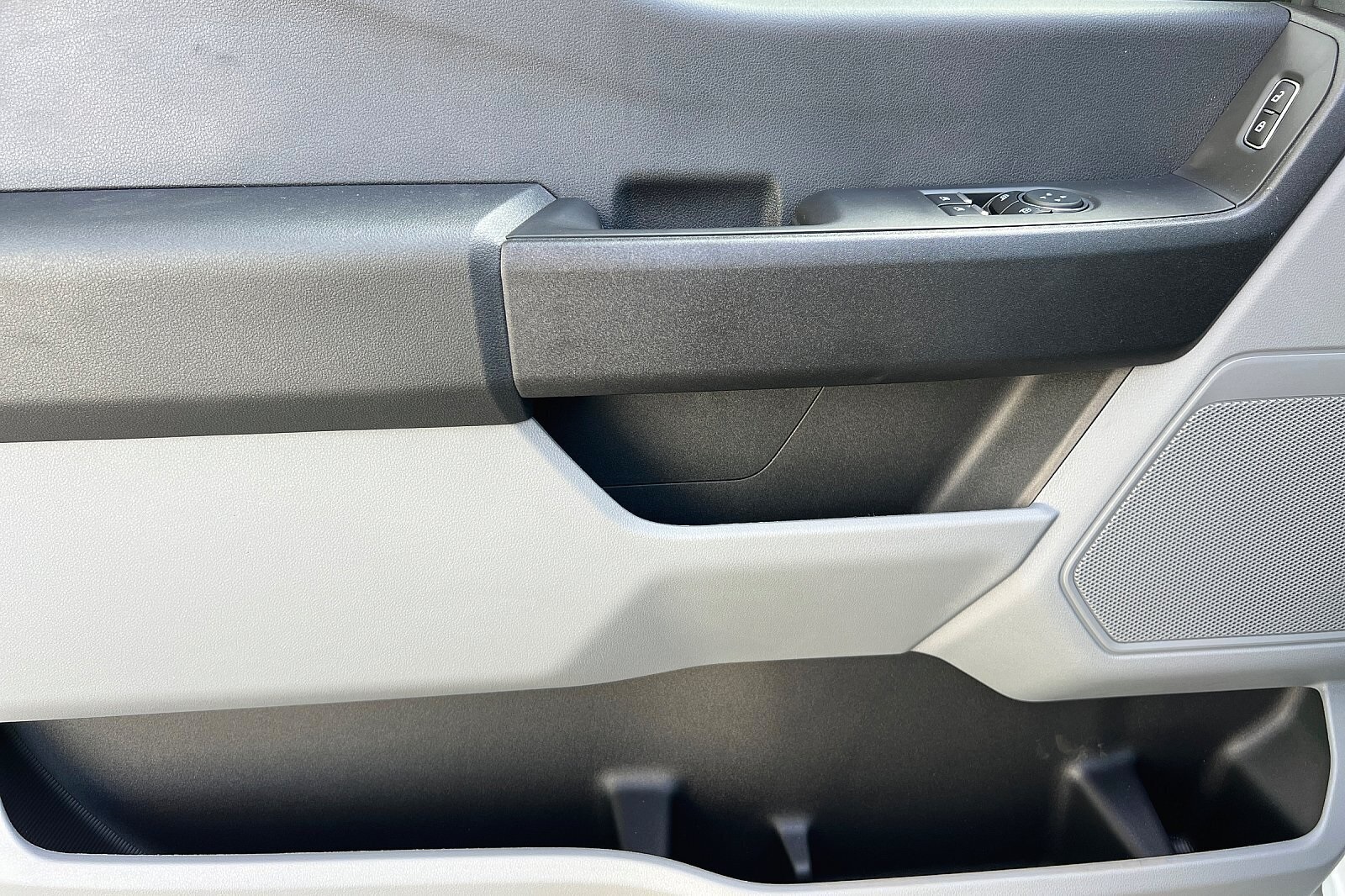 2023 Ford F-250 XL Image 12 of 25