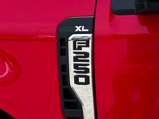 Vehicle image 21 of 29