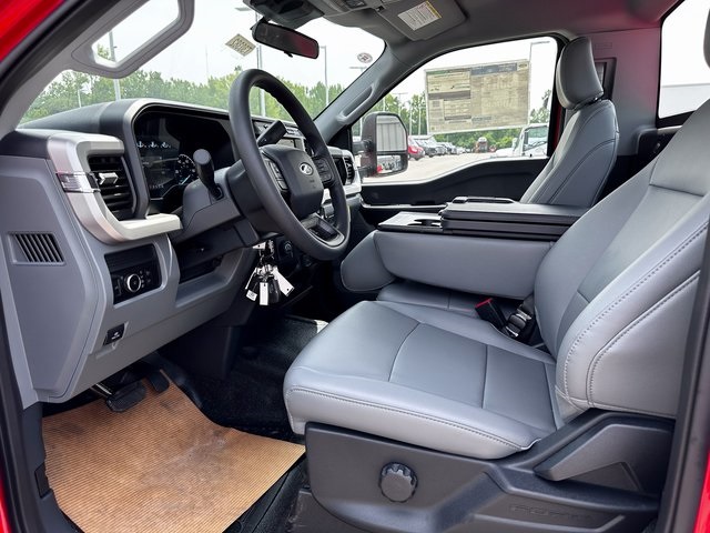 Vehicle image 10 of 29