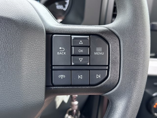 Vehicle image 13 of 29