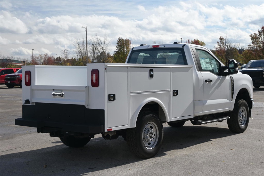 Vehicle image 5 of 12