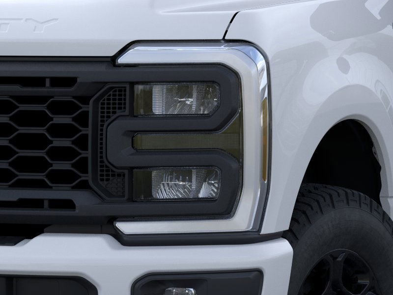Vehicle image 18 of 22