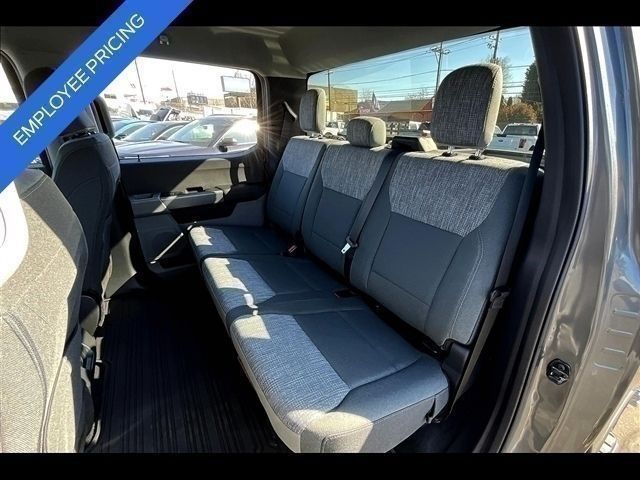 Vehicle image 10 of 13