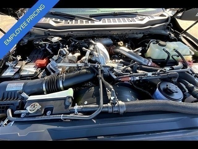Vehicle image 11 of 13