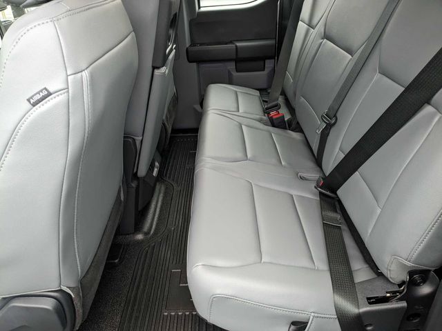 2023 Ford F-350 XL Image 11 of 25