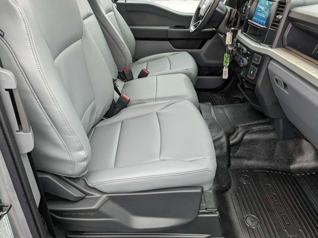 2023 Ford F-350 XL Image 12 of 25