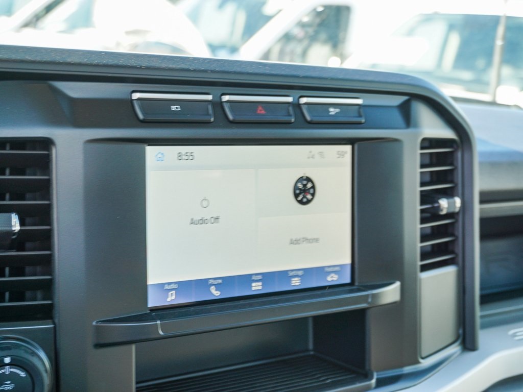 Vehicle image 15 of 26