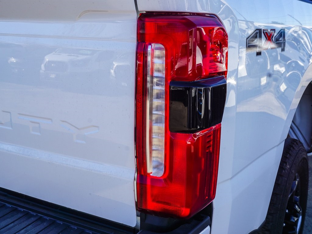 Vehicle image 9 of 26