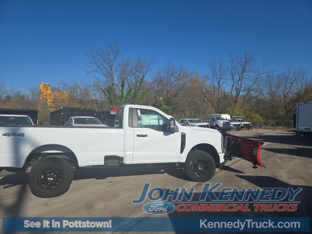 Vehicle image 27 of 37