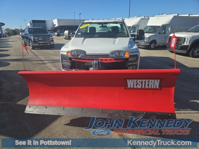 Vehicle image 16 of 37