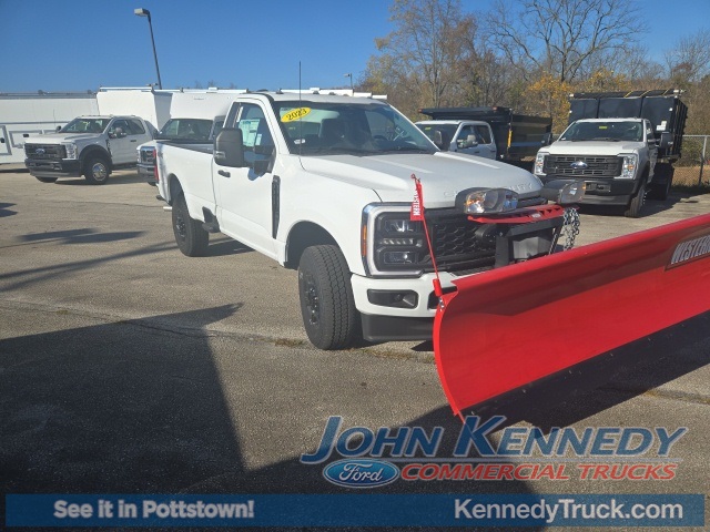 Vehicle image 21 of 37