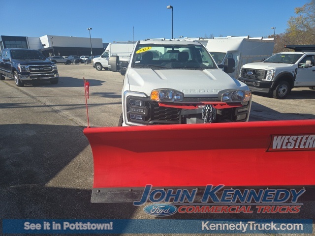 Vehicle image 18 of 37