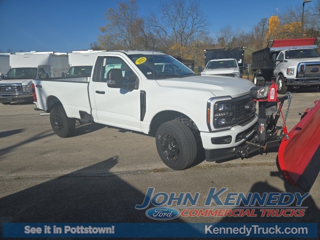 Vehicle image 24 of 37