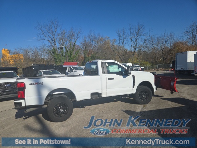 Vehicle image 29 of 37