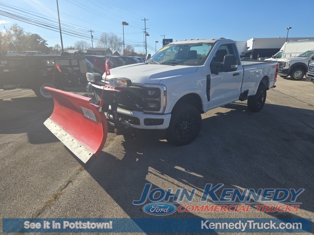 Vehicle image 10 of 37