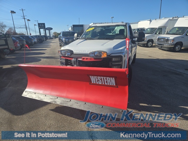 Vehicle image 14 of 37