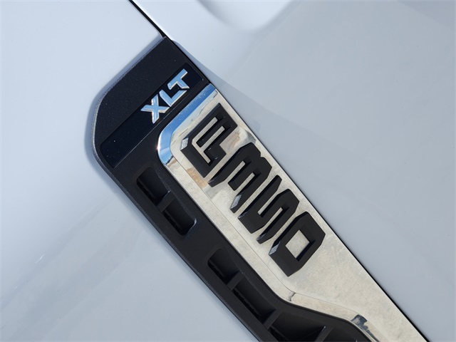 2023 Ford F-350 XLT Image 24 of 30