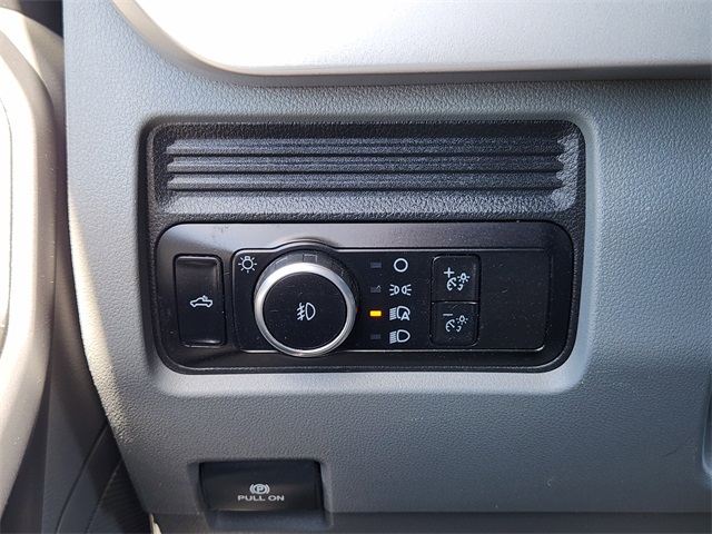 2023 Ford F-350 XLT Image 22 of 30