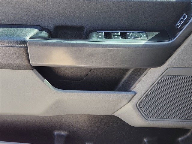 2023 Ford F-350 XLT Image 21 of 30