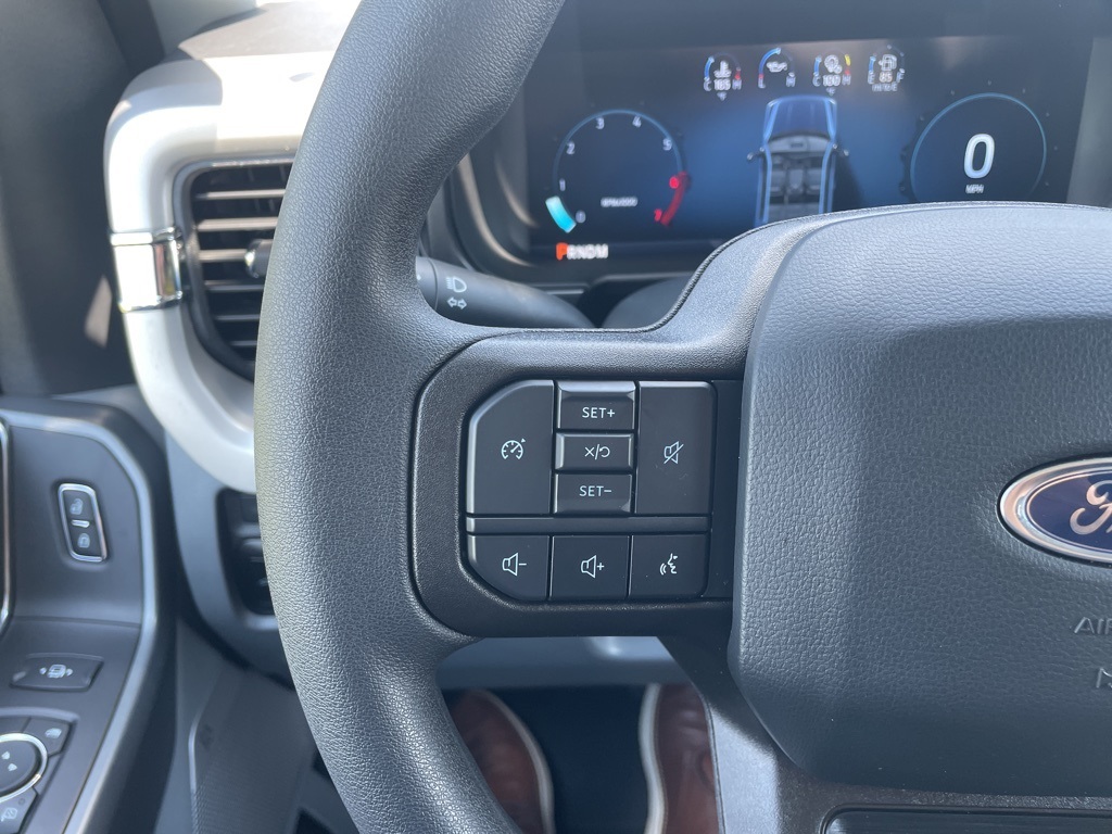 Vehicle image 20 of 30