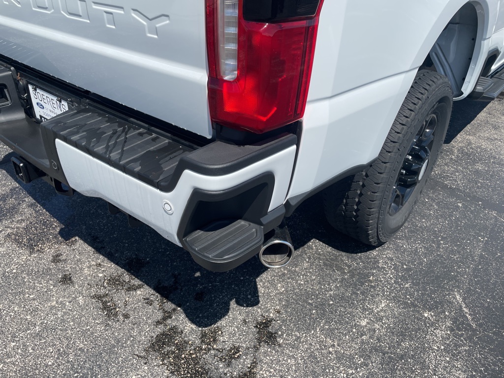Vehicle image 13 of 30