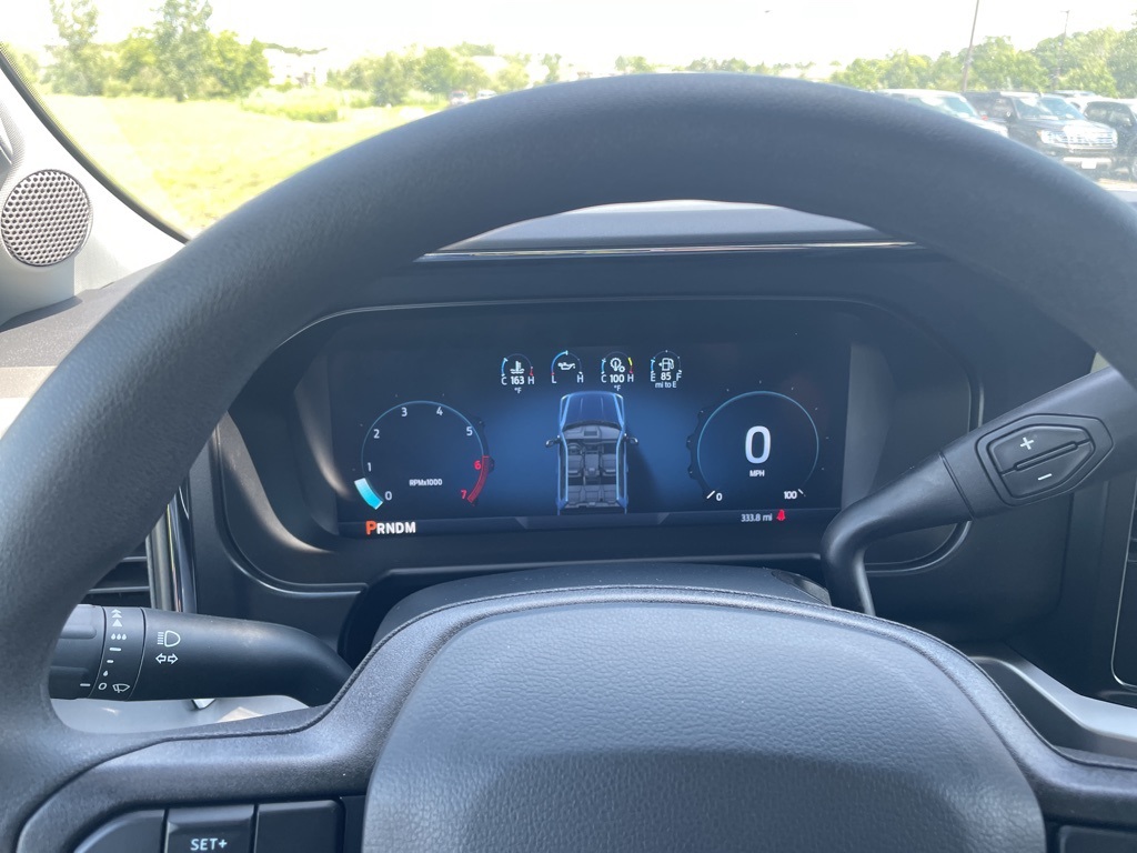 Vehicle image 19 of 30