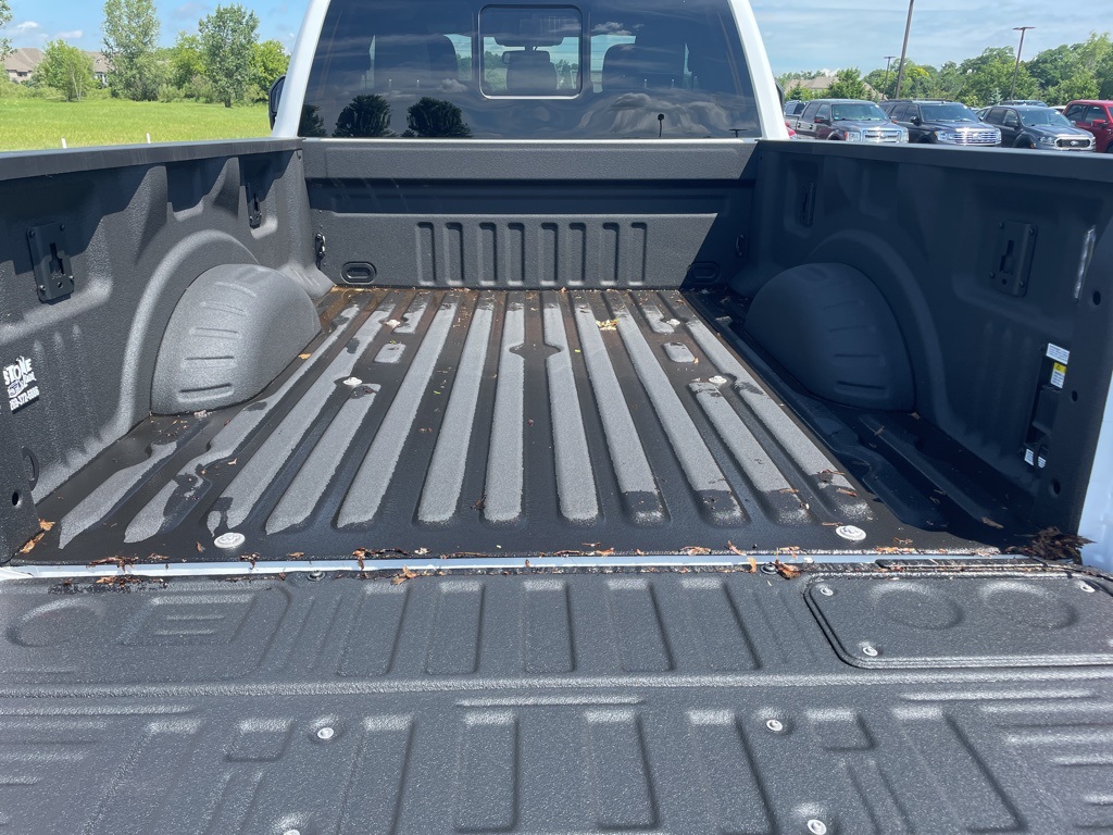 Vehicle image 11 of 30